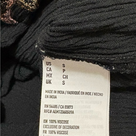 American Eagle Outfitters Black Floral Blouse - Picture 5 of 6